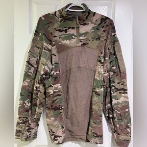 US Army Issued Tactical Shirt. Multicam Size Large. New.